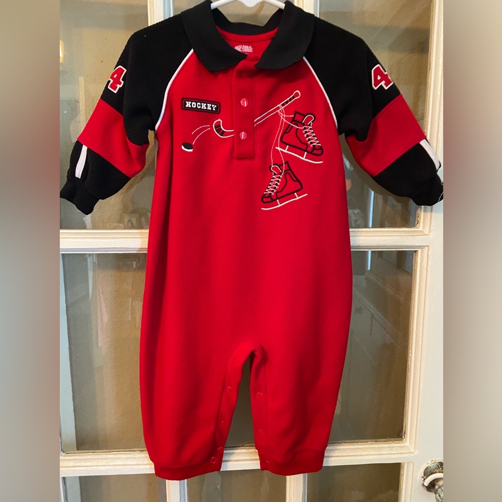 If you’re a hockey fan - this is so cute!